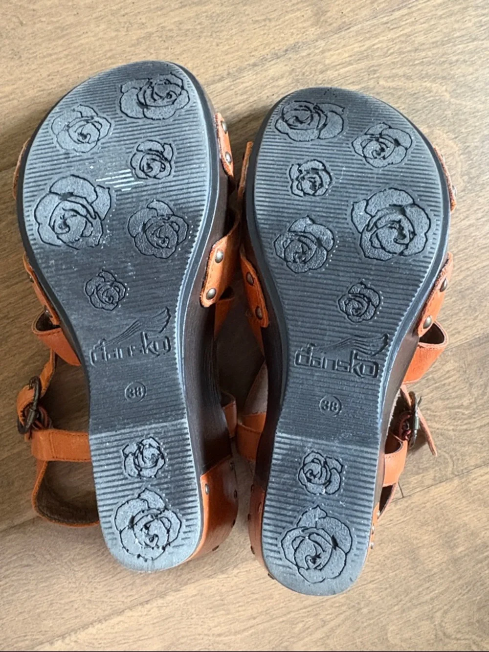 Dansko Frida Orange Leather Strappy Wedge Sandals size EU 38